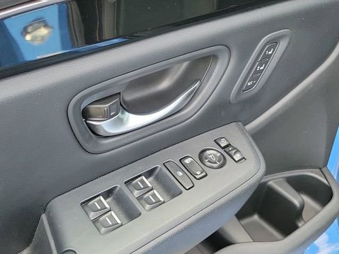 Used 2023 Honda Pilot TrailSport image 16