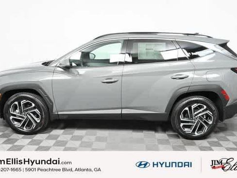 New 2025 Hyundai Tucson Limited AWD/4WD image 2