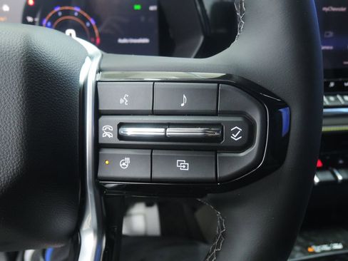 New 2026 Chevrolet Colorado ZR2 w/ Technology Package image 16