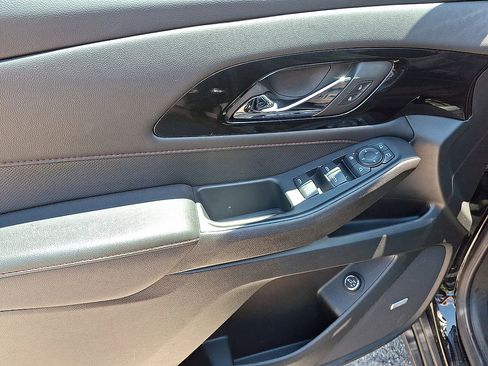 Used 2022 Chevrolet Traverse RS AWD/4WD image 10