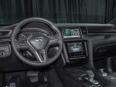 Used 2023 INFINITI QX55 Essential w/ Accent Package image 18