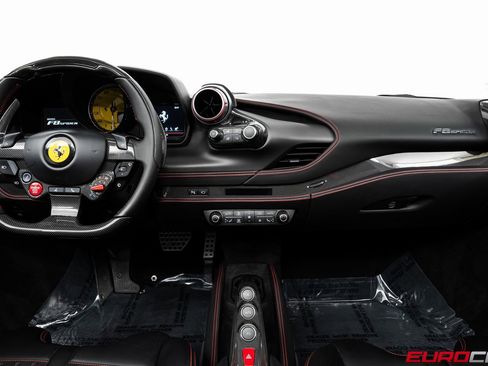 Used 2022 Ferrari F8 Tributo image 32