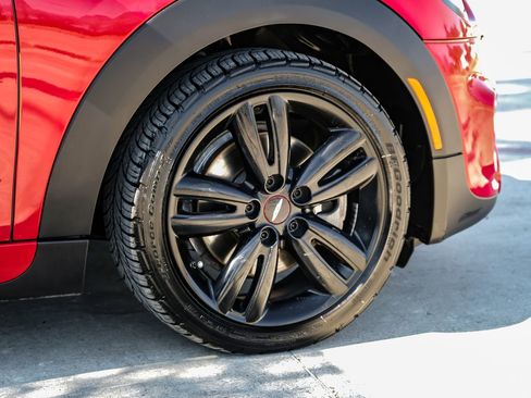 Used 2015 MINI Cooper S image 47