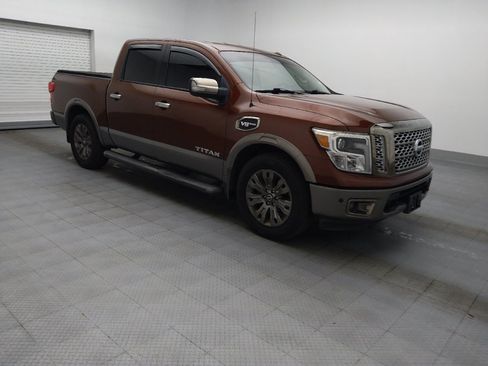 Used 2017 Nissan Titan Platinum Reserve RWD image 11