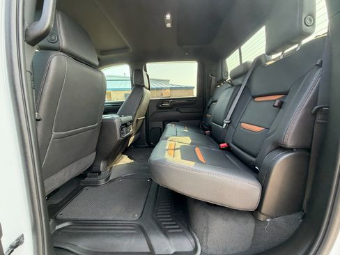 Used 2025 GMC Sierra 2500 AT4 w/ Technology Package AWD/4WD image 20