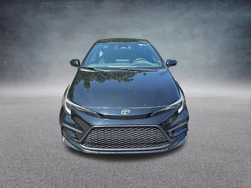 Used 2025 Toyota Corolla SE FWD image 3
