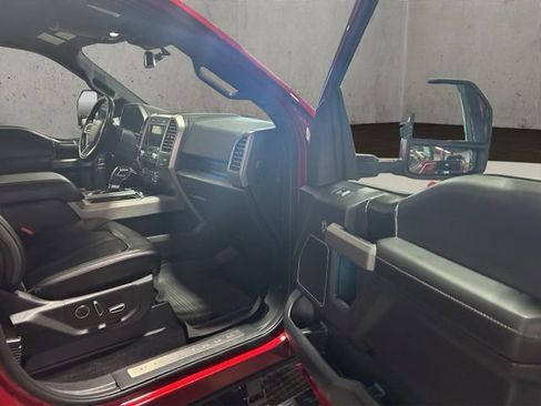 Used 2019 Ford F150 Platinum w/ Equipment Group 701A Luxury AWD/4WD image 19