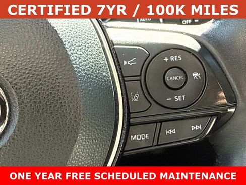 Used 2021 Toyota RAV4 XLE Premium AWD/4WD image 24