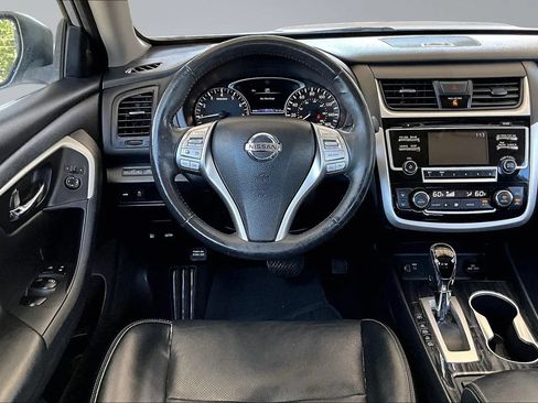 Used 2018 Nissan Altima 2.5 SL FWD image 8
