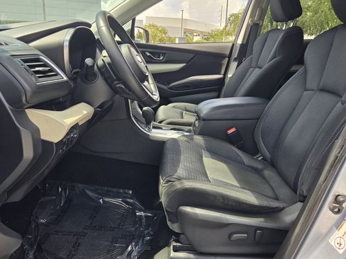 Used 2019 Subaru Ascent Premium w/ Popular Package #2 AWD/4WD image 10
