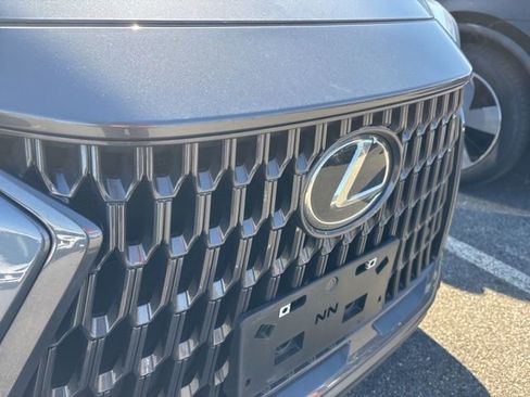 Used 2022 Lexus NX 350 AWD image 12