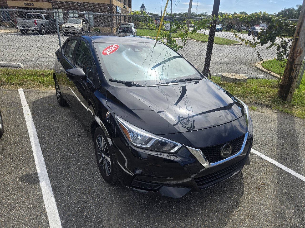 Used 2021 Nissan Versa SV FWD image 43