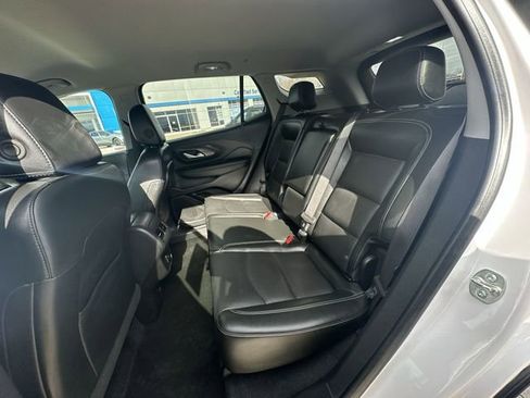 Certified 2024 GMC Terrain SLT image 26