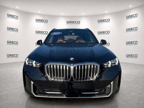 Used 2024 BMW X5 xDrive40i w/ Premium Package AWD/4WD image 2