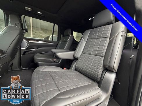 Used 2025 Cadillac Escalade ESV Sport Platinum w/ LPO, Floor Liner Package image 23
