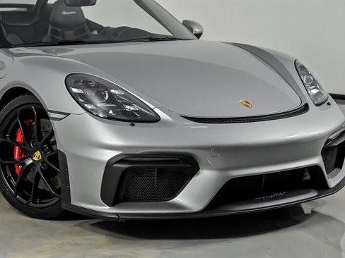 Used 2022 Porsche 718 Boxster Spyder RWD image 3