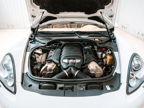 Used 2013 Porsche Panamera 4S image 25