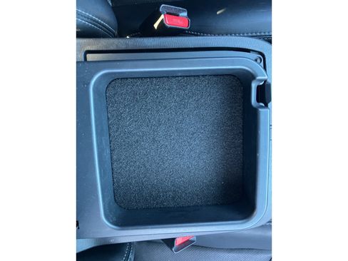 Used 2016 Nissan Pathfinder Platinum AWD/4WD image 22