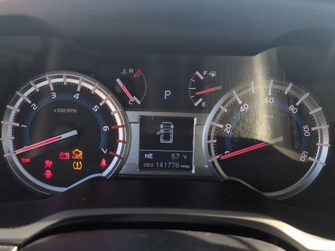 Used 2014 Toyota 4Runner Limited image 20