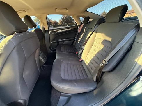 Used 2020 Ford Fusion SE FWD image 10