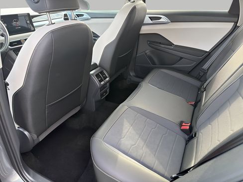 Used 2025 Volkswagen Taos SE image 23