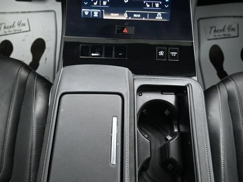 Used 2025 INFINITI QX80 Luxe AWD/4WD image 21