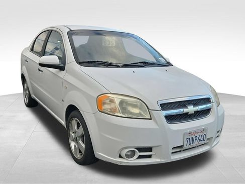 Used 2008 Chevrolet Aveo LT FWD image 1