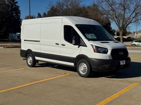 New 2025 Ford F550 4x4 Regular Cab Super Duty image 29