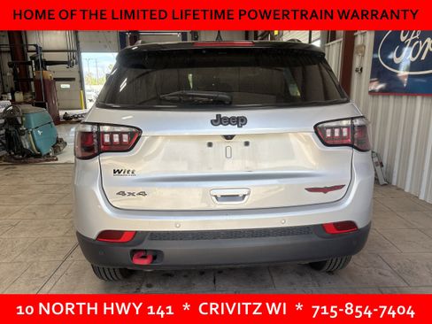 Used 2024 Jeep Compass Trailhawk AWD/4WD image 6