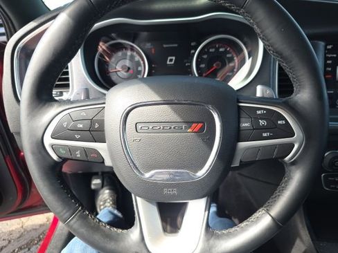 Used 2017 Dodge Charger SXT w/ AWD Plus Group image 17