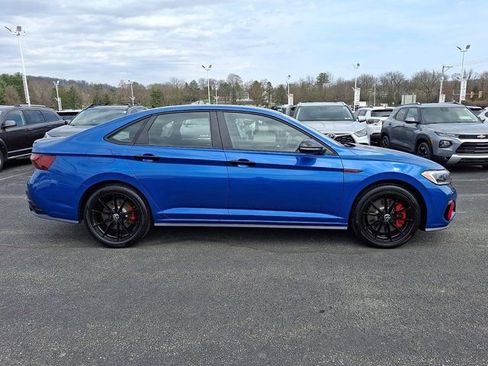 Certified 2024 Volkswagen Jetta GLI 40th Anniversary Edition image 7