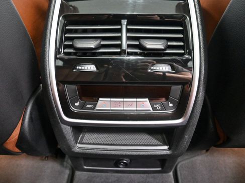 Used 2019 BMW X5 xDrive40i w/ Convenience Package AWD/4WD image 31