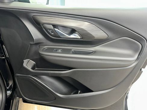 Certified 2022 GMC Terrain SLE w/ Driver Convenience Package image 33