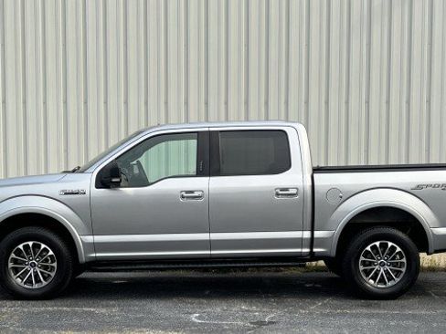 Used 2020 Ford F150 XLT w/ Equipment Group 302A Luxury AWD/4WD image 4