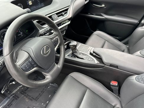Used 2020 Lexus UX 250h w/ Premium Package AWD/4WD image 4