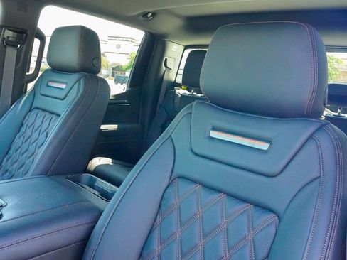 New 2025 GMC Sierra 1500 AT4 w/ AT4 Premium Package image 26