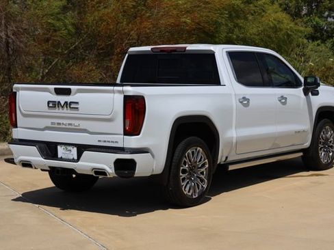 Used 2026 GMC Sierra 1500 Denali Ultimate AWD/4WD image 8