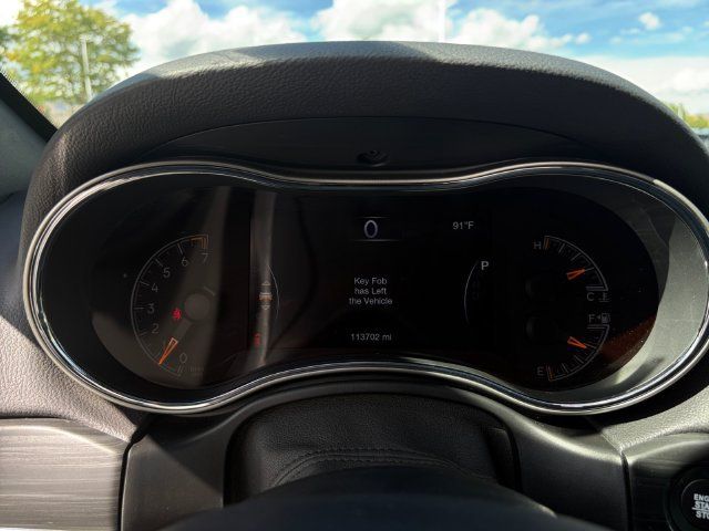 Used 2019 Jeep Grand Cherokee Limited AWD/4WD image 10