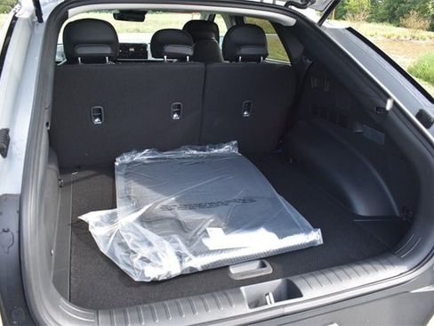 New 2025 Kia EV6 Light w/ Light LR Technology Package image 15