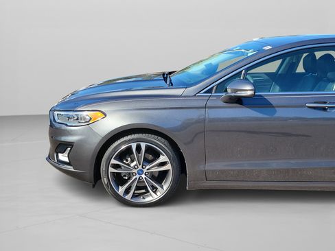 Used 2020 Ford Fusion Titanium image 26