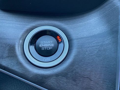 New 2025 Jeep Grand Cherokee Limited w/ Black Appearance Package image 29