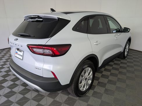 New 2025 Ford Escape Active w/ Cold Weather Package image 7