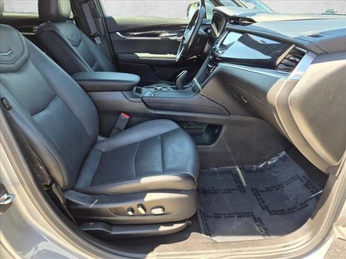 Used 2023 Cadillac XT6 Premium Luxury AWD/4WD image 22