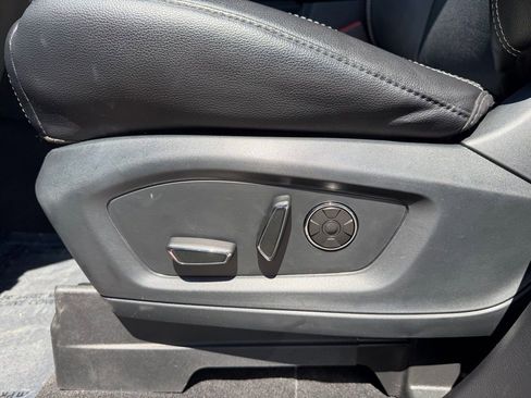 Used 2020 Ford Explorer ST w/ ST Street Pack image 18