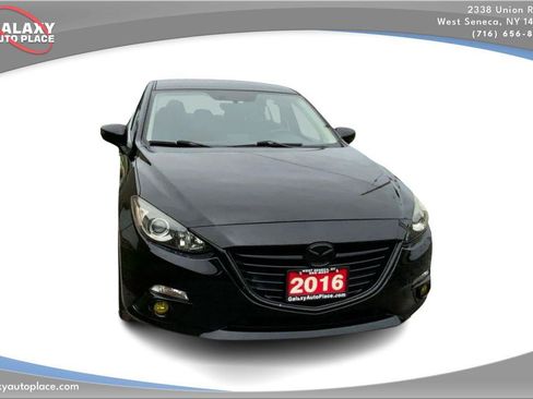 Used 2016 MAZDA MAZDA3 i Sport w/ Preferred Equipment Package FWD image 3