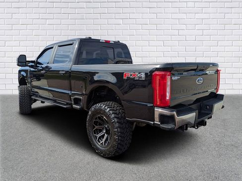 Used 2023 Ford F250 XL image 3