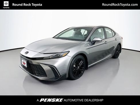 Used 2026 Toyota Camry SE w/ Convenience Package FWD image 1
