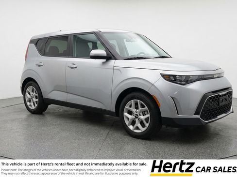 Used 2025 Kia Soul LX w/ LX Technology Package image 1