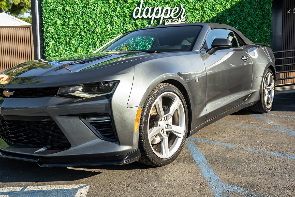 Used 2018 Chevrolet Camaro SS RWD image 2