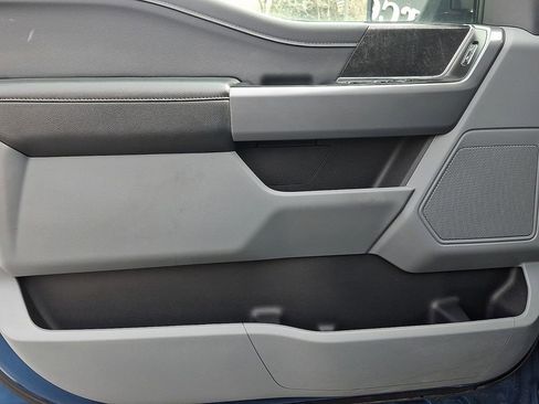 Used 2022 Ford F150 XLT w/ Equipment Group 302A High image 15